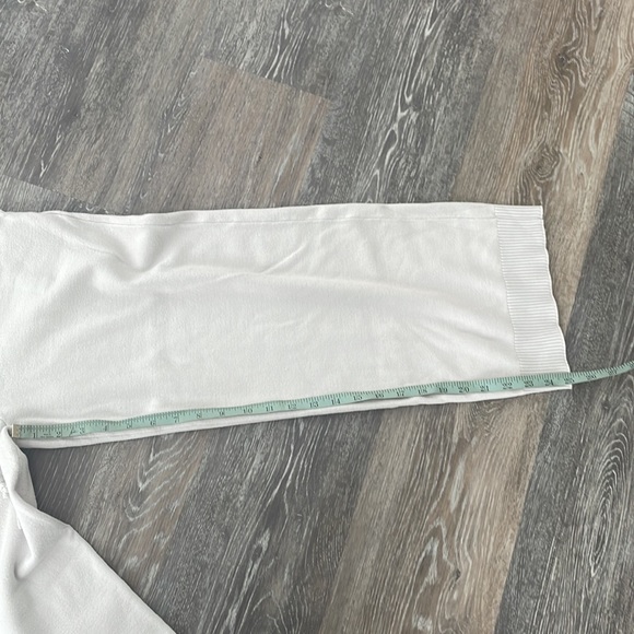 Banana Republic Wide Leg Cropped Sweatpants - Picture 4 of 4